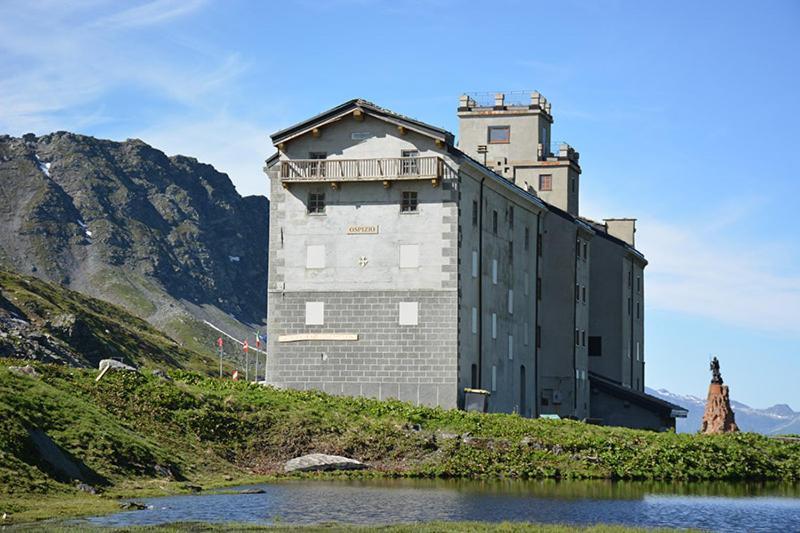 Hotel Hospice Du Petit Saint Bernard Séez Exterior foto